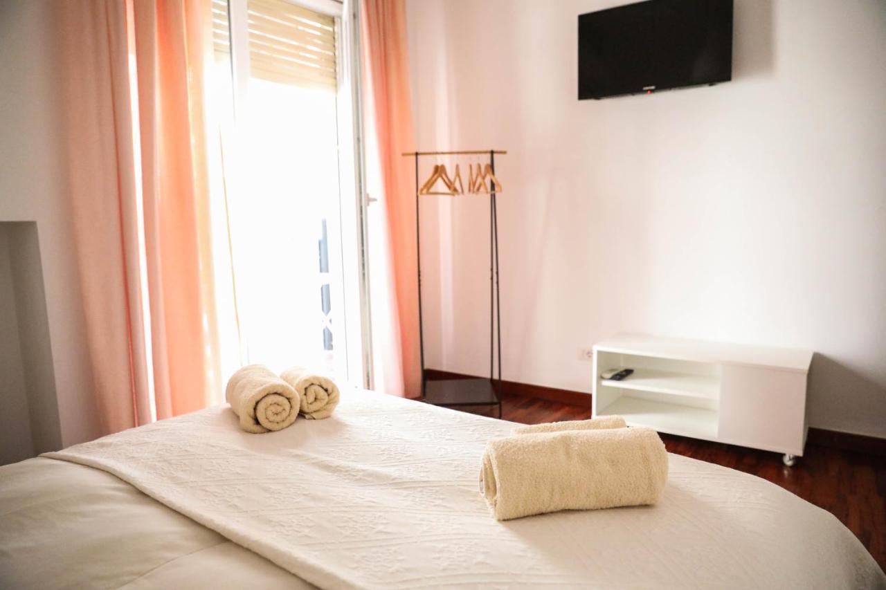 Aura Home Rent Of Rooms With Shared Kitchen Бари Экстерьер фото